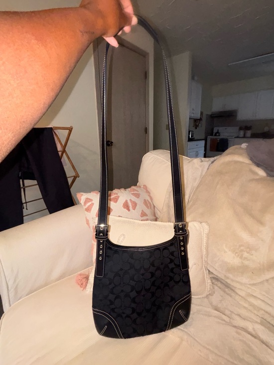 Coach Handbags - Vintage Coach Hampton Signature Hippie Bag